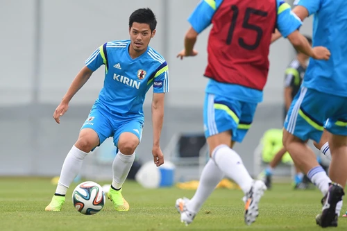 山口蛍、代表ボランチ3番手が語る「黒子の覚悟」 | web Sportiva